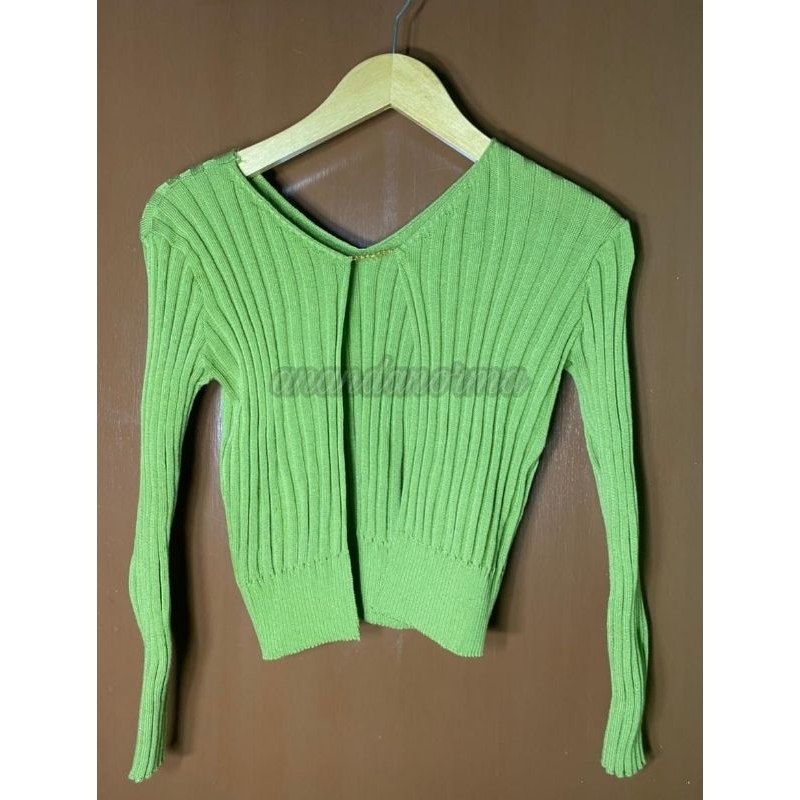 [PRELOVED] Cardigan Jennie Eloise Ribbed Cardigan With Chain Avocado Green