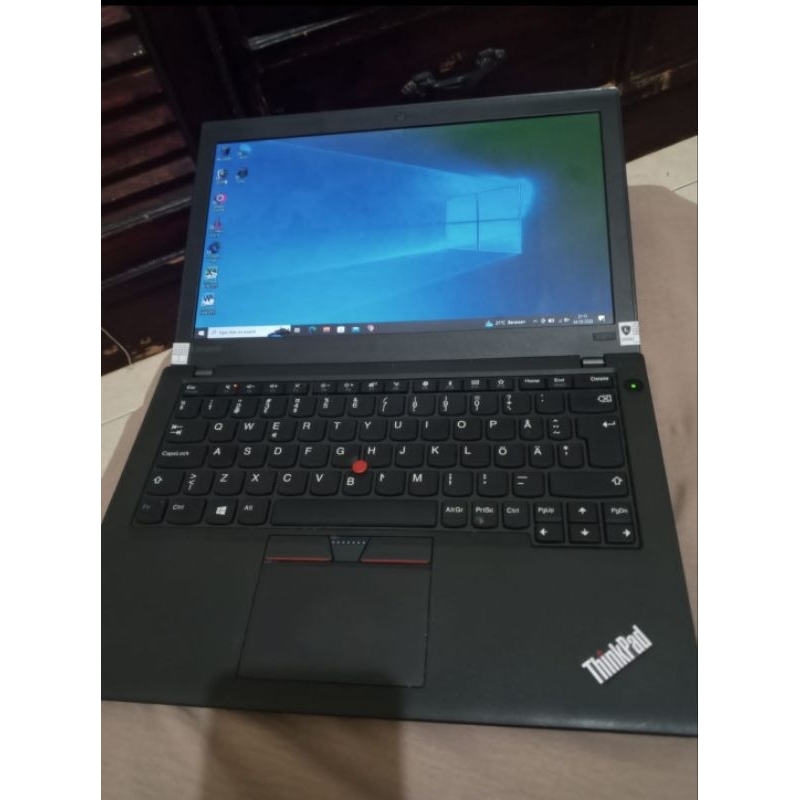 Laptop Bekas Lenovo Thinkpad x270 Ram8 SSD 256