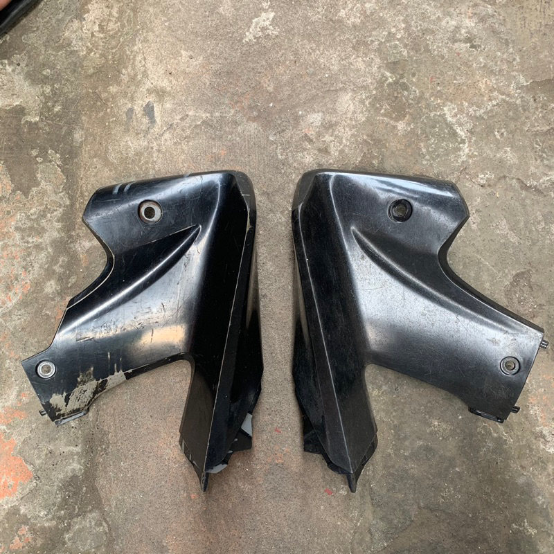 Cover sambungan sayap bawah Honda Revo Absolute 110 Original
