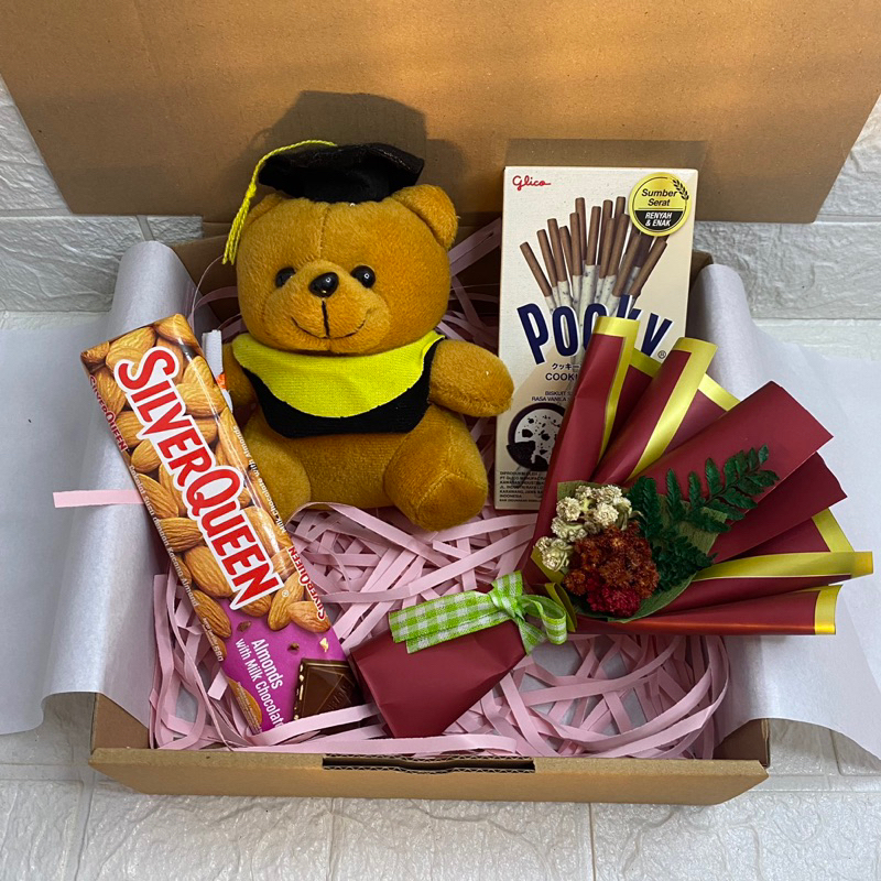 KADO WISUDA CEWEK KADO WISUDA COWOK HADIAH WISUDA GRADUATION GIFT HAMPERS WISUDA HAMPERS BONEKA WISUDA SNACK WISUDA BUKET WISUDA