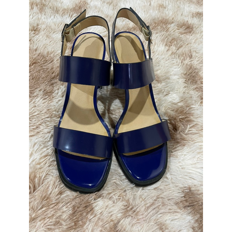 Preloved Blue Heels Dark Blue Navy for woman