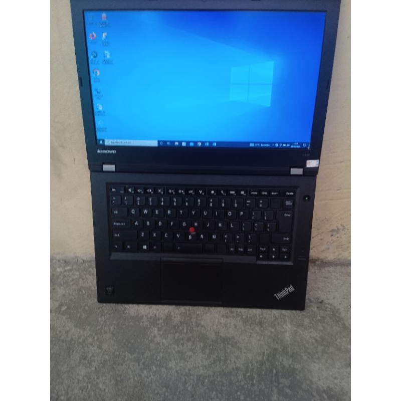 Laptop Lenovo Core i3 4000M Ram 8GB , Hdd 320 Gb  , siap pakai