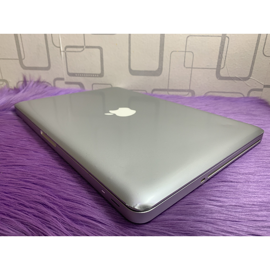 Macbook pro 2011 13 inch Core i5 8GB SSD 256GB