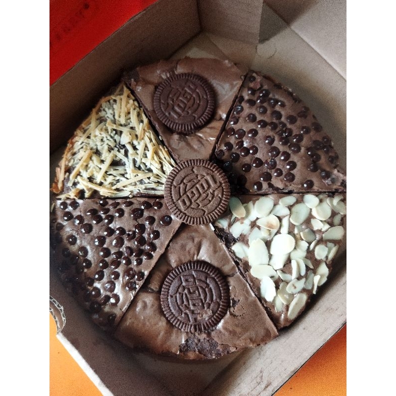 

Brownies Pizza Brownies Premium fudgy nyoklat banget, cake, free Bubble wrap