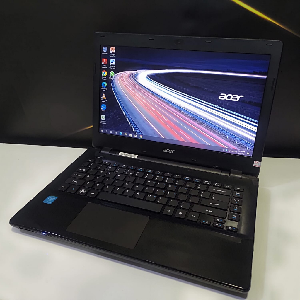 laptop acer e5-471 core i3 gen 4 ram 4gb HDD 500gb - windows 10 siap pakai