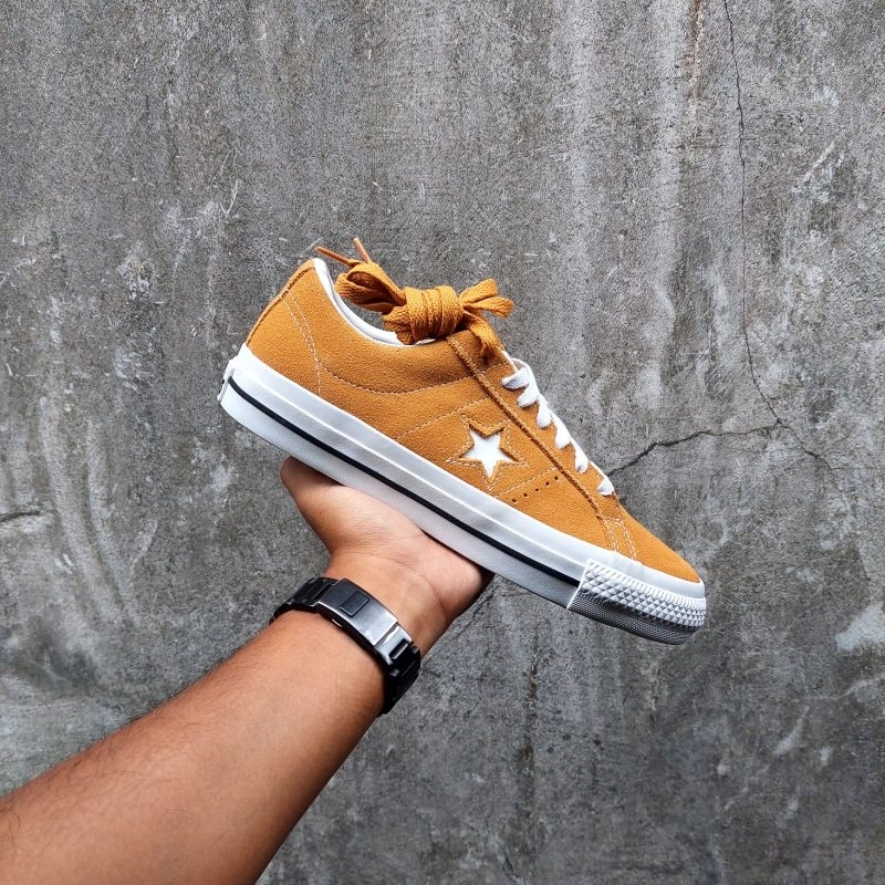 [SALE] CONVERSE ONE STAR PRO SUEDE GOLD A02944C BNIB ORIGINAL