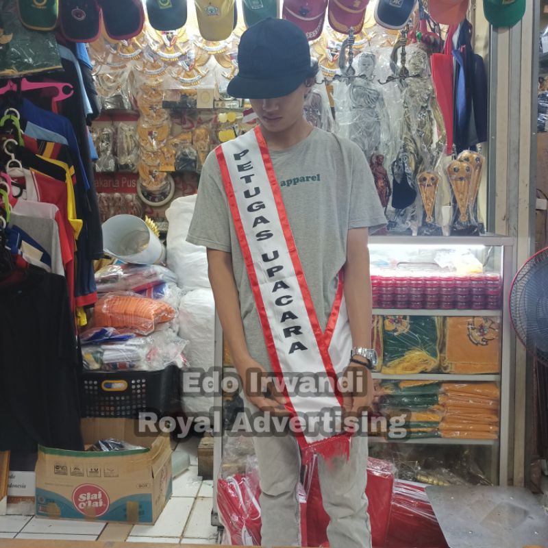 

Selempang Merah Putih Selempang Petugas Upacara Selempang Merah Putih Slempang Petugas Upacara Sablon Ready Stock Berkualitas