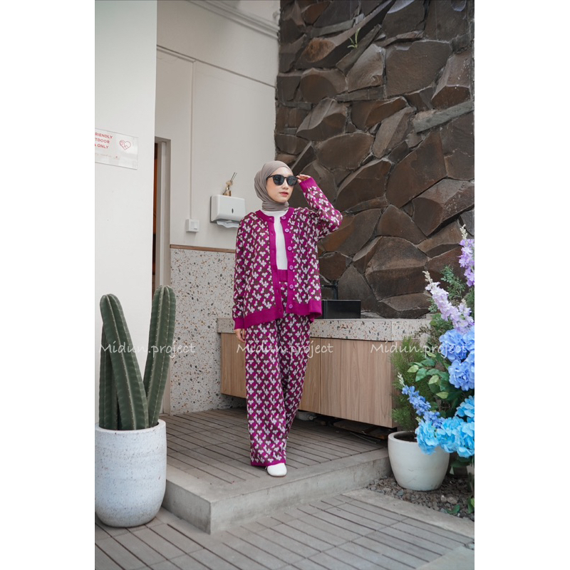 One Set Sabrina Knit  | Satu Set Wanita Rajut Premium