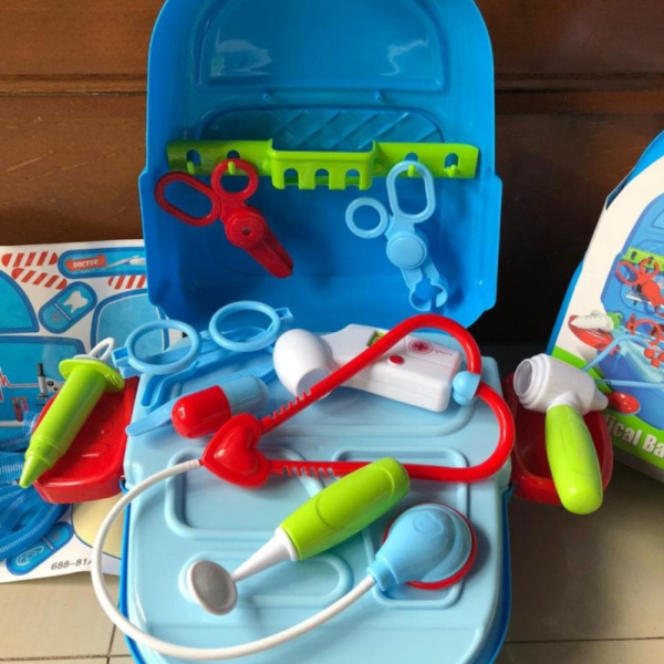 

Medical Mainan Pack Dokter Dokter Anak anak / isi Berkualitas 17 Mainan Kado Unik pcs