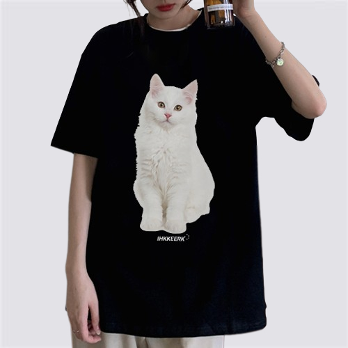 XiaoZhaiNv Kaos Atasan Oversize Wanita Kucing Putih Pattern Lengan Pendek A0034