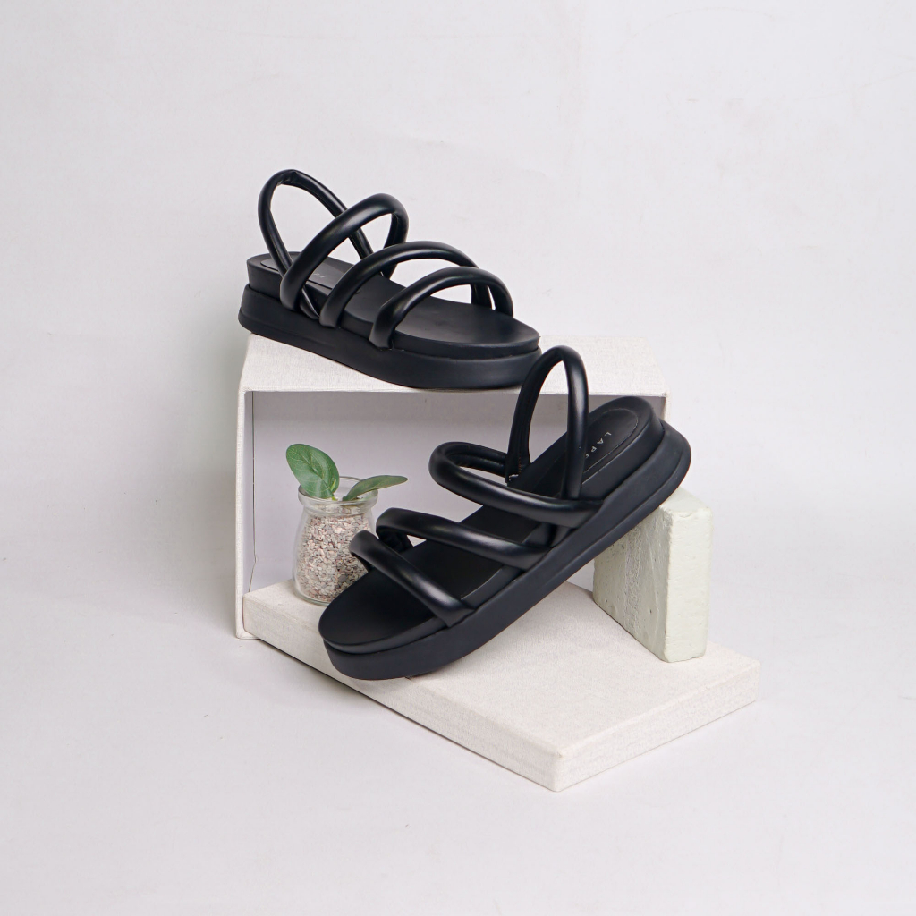 Adarastore -Lapepa MEGGY Sepatu Sandal Casual Wanita Platform Sendal Wedges Tali Belakang  Kekinian