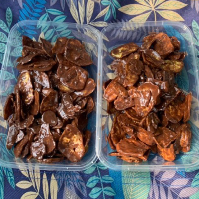 

KRIPIK PISANG COKLAT LUMER