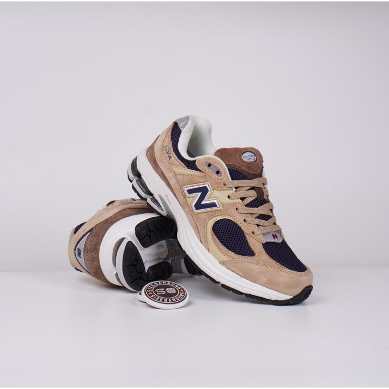 Sepatu New Balance 2002r Beige Navy Blue