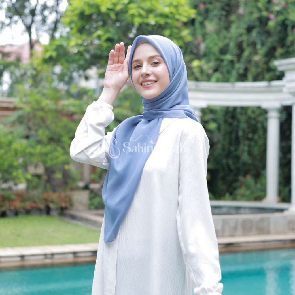 HIjab Segi Empat Voal Paris Premium | Jahit Tepi