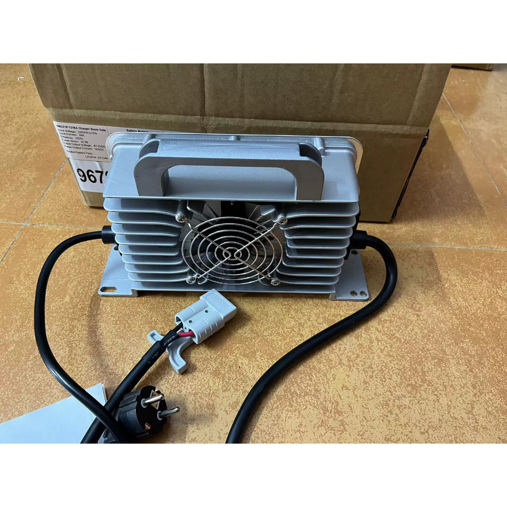 Charger Baterai Lithium Ion 84v 87.6v 18A IP67 motor listrik