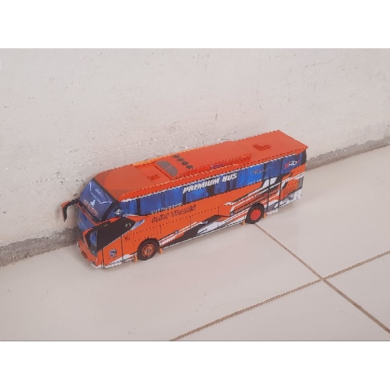 miniatur papercraft bus skala 50 batosai sjm trans