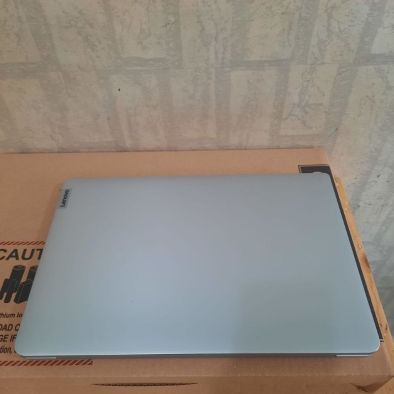 Laptop Lenovo ideapad Slim 1 Ryzen 3-3250U Ram 8 GB SSD 256GB VGA Amd Radeon Vega 3 Graphic