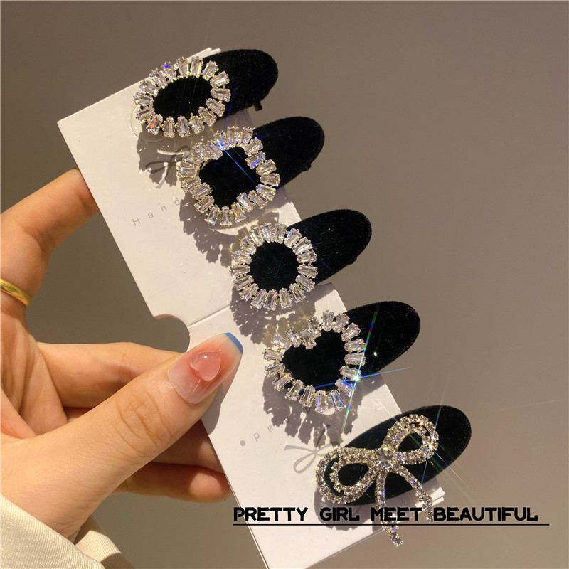 Caliloops Jepit Rambut Poni Kecil Mini Berlian Korean Style Nolly