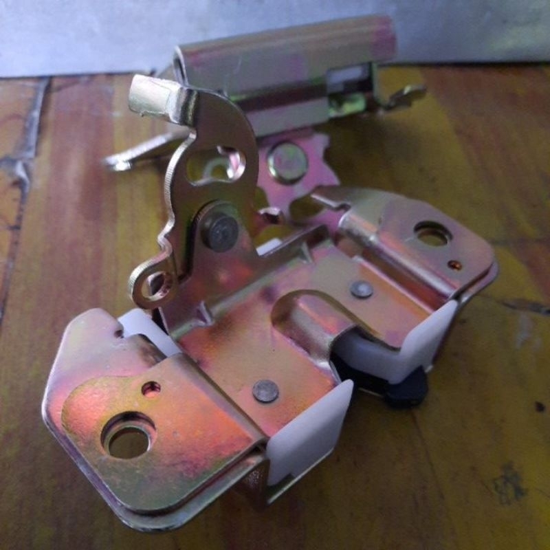 Doorlock Pintu Bagasi Espass/Door Lock pintu belakang espass