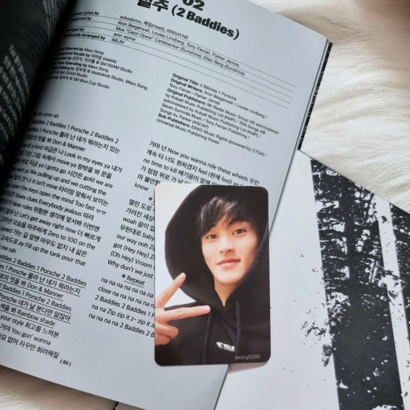 NCT 127 AR slot Jilju street 2 baddies Mark hoodie pc