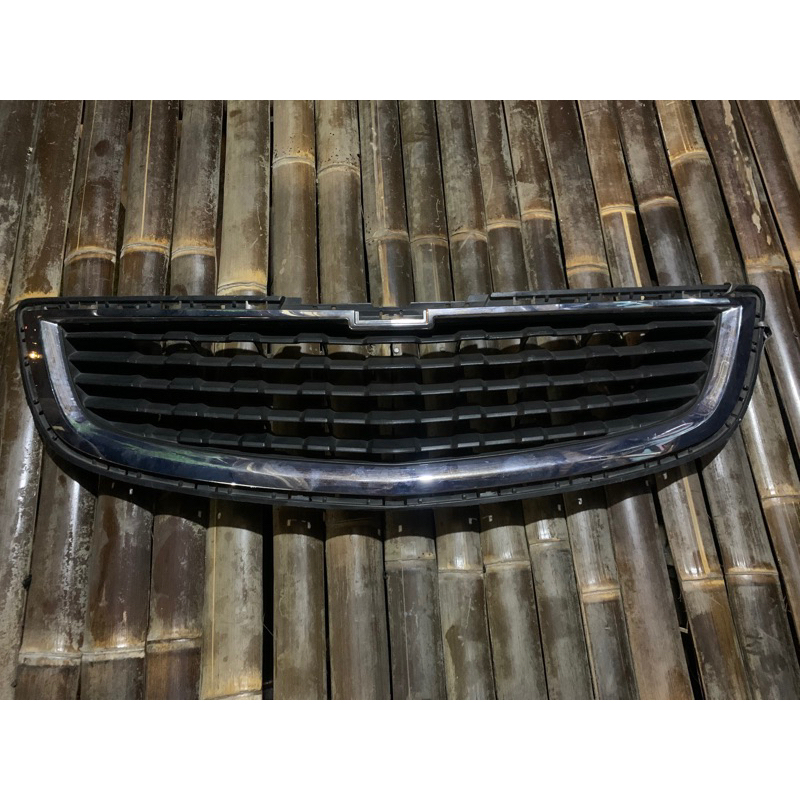 Grill depan chevrolet SPIN