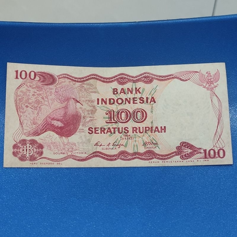 Uang kertas lama kuno seratus 100 rupiah tahun 1984