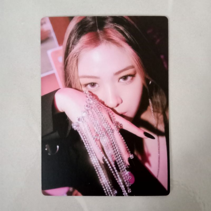 ITZY GUESS WHO LIMITED EDITION SPECIAL PHOTOCARD RYUJIN & PC RYUJIN WANNABE