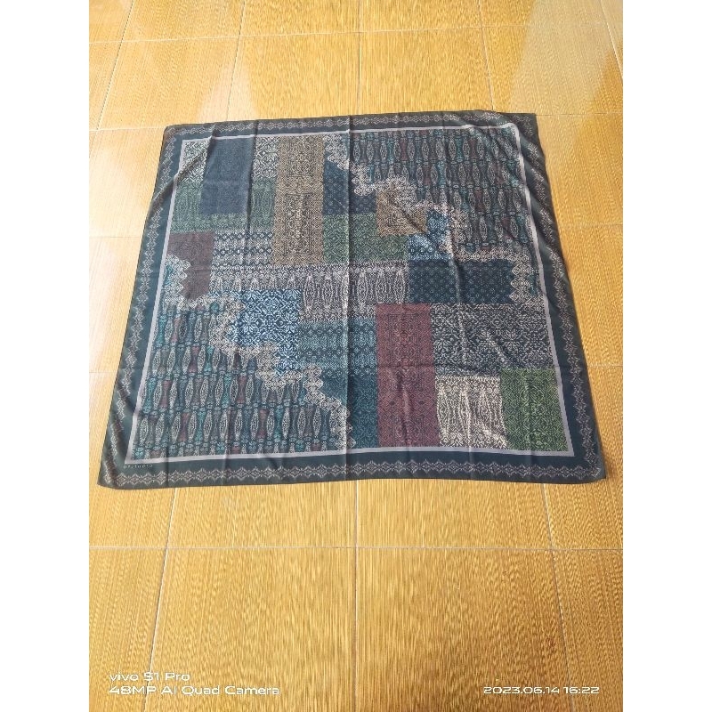 Dian pelangi studio preloved