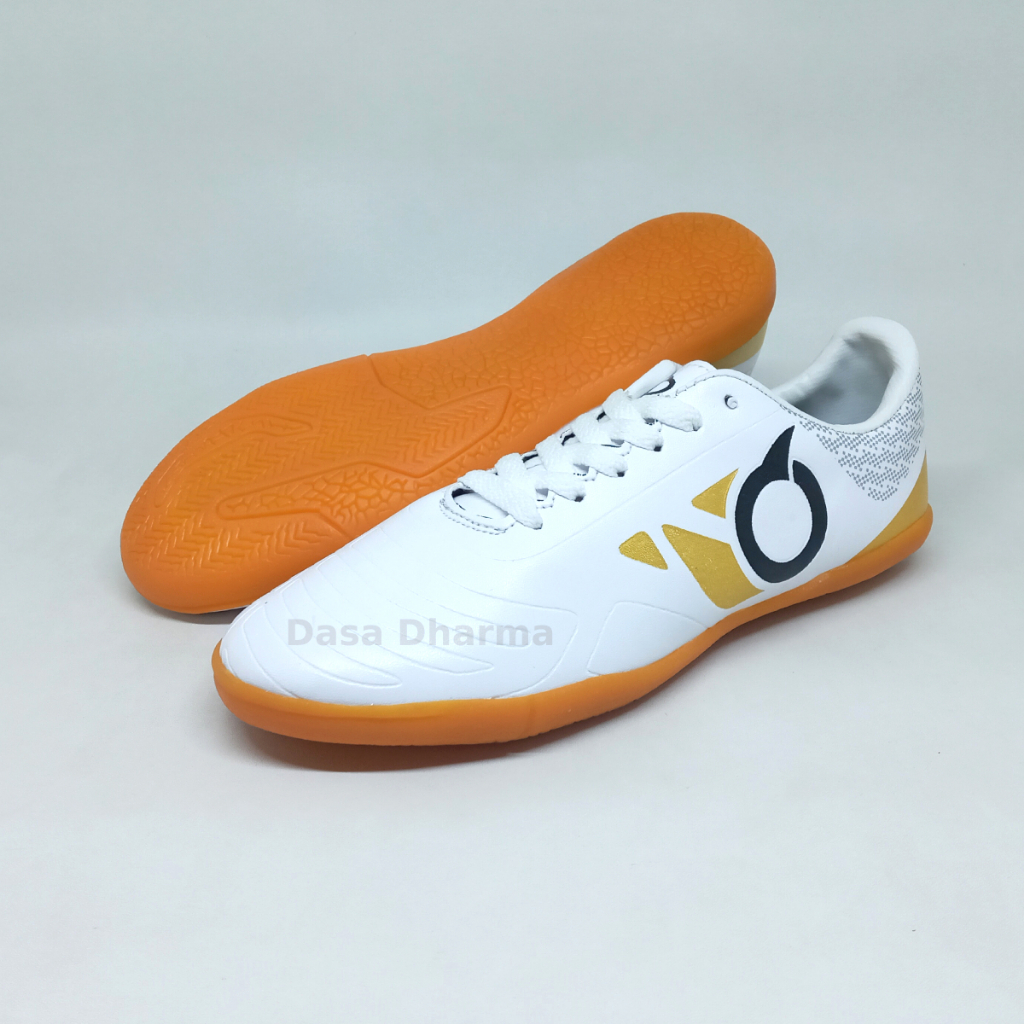 Sepatu Futsal Ortus Anak SD Putih Size 33 - 37