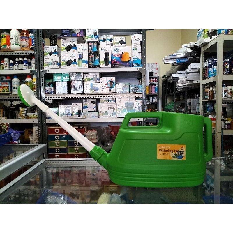 GEMBOR AIR EMBER PENYIRAM TANAMAN 7 LITER MISTY