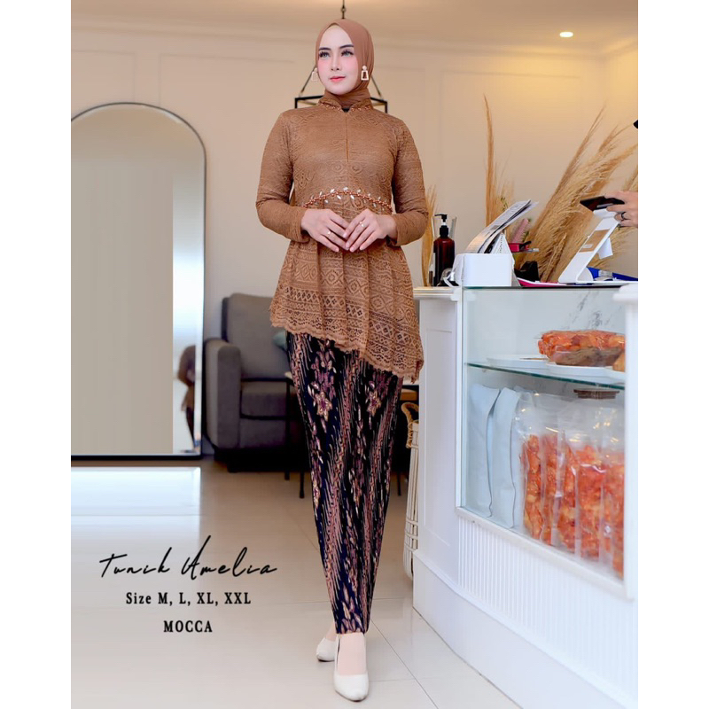 Setelan Kebaya Brukat Wisuda Amelia Nk / Kebaya Modern / Kebaya Wisuda / Kebaya Busui / Kebaya Pesta / Kebaya Kondangan