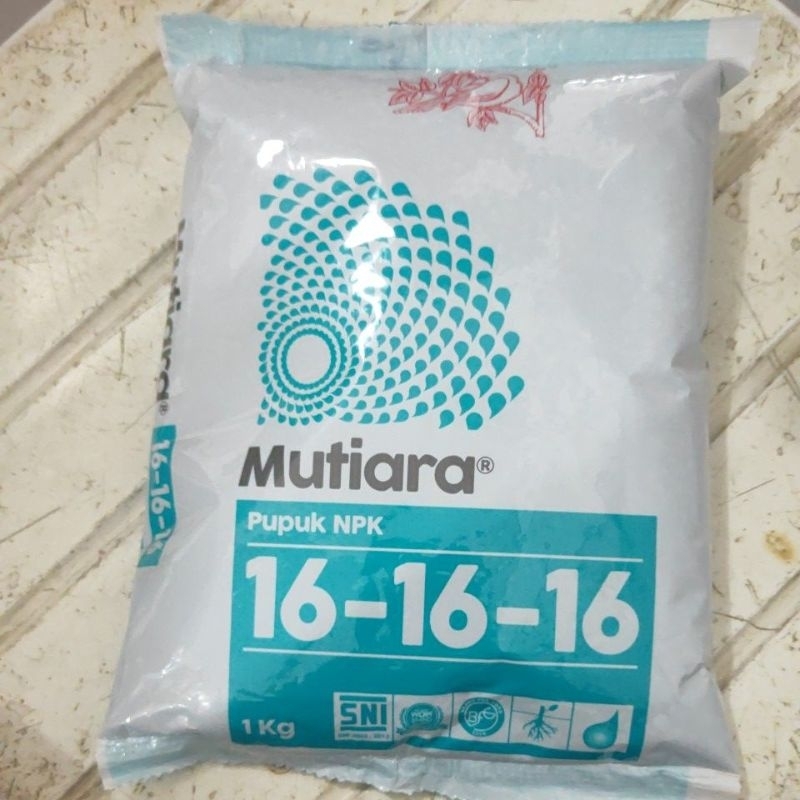Pupuk npk Mutiara kemasan pabrik 1 kg