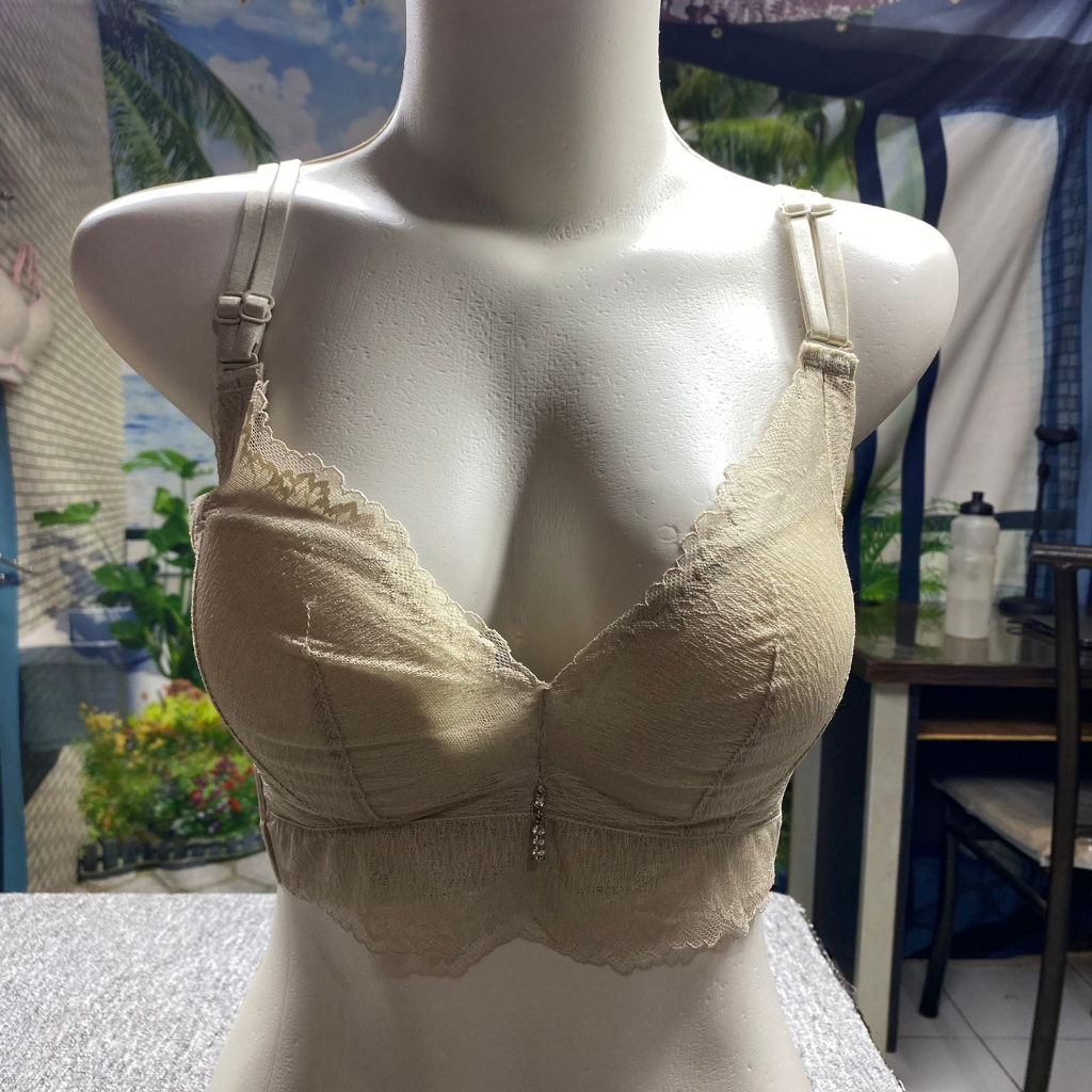 BRA/ BH WANITA 936 ADA KAWAT,BUSA SEDANG SIZE 34-40