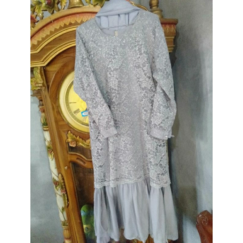 preloved dress abu silver