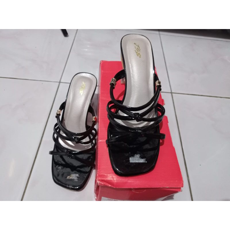 Sandal Wanita Heels Kaca Tali Silang