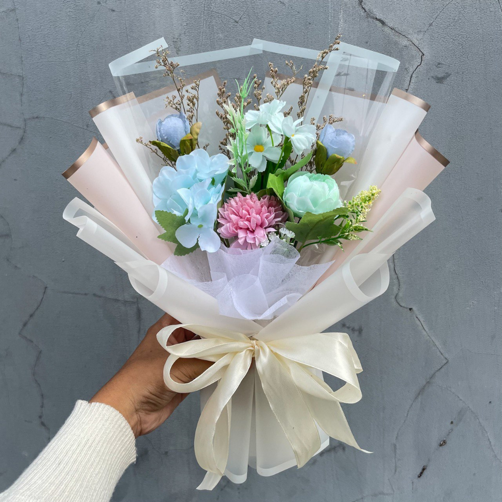 Melodi buket | buket bunga | buket bunga kering | buket uang | hadiah wisuda