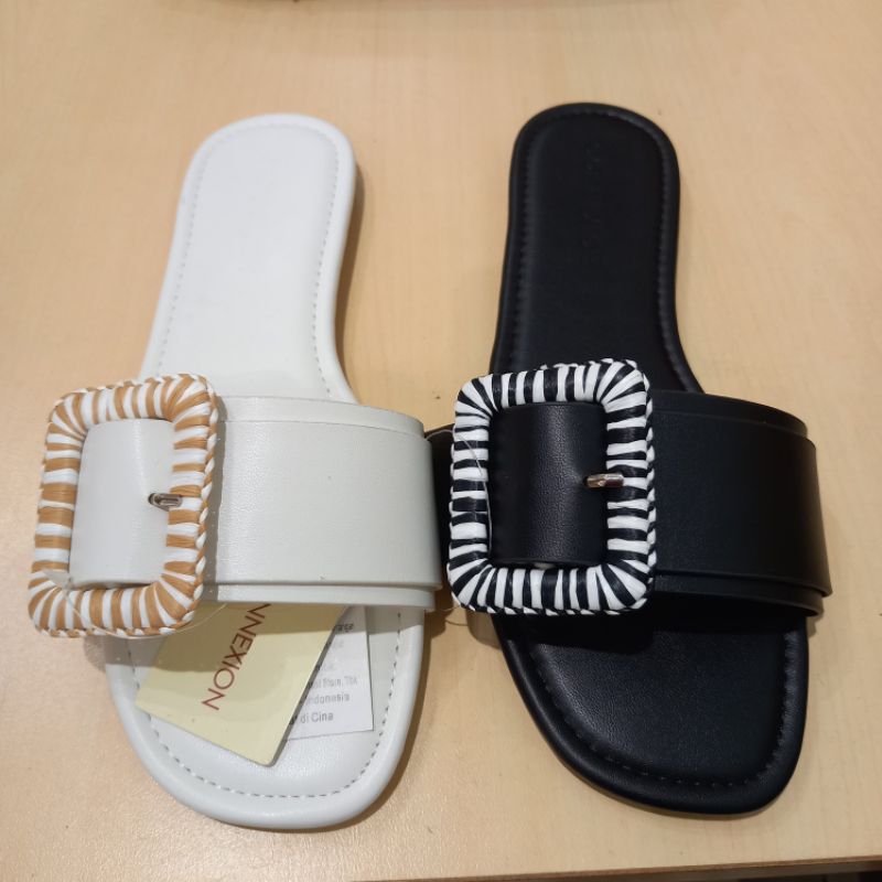 connexion sandal flat wanita
