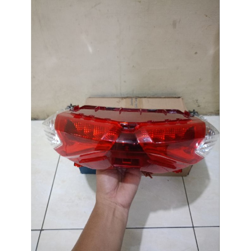 stoplamp lampu belakang nmax new original