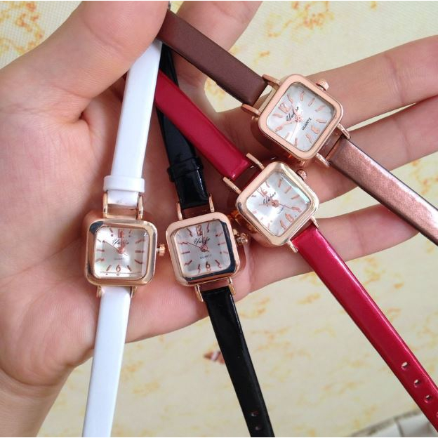 Jam Tangan Persegi Kecil Quartz Strap PU Analog Casual Gaya Retro Jam tangan Wanita Persegi Watch Korean Fashion K10