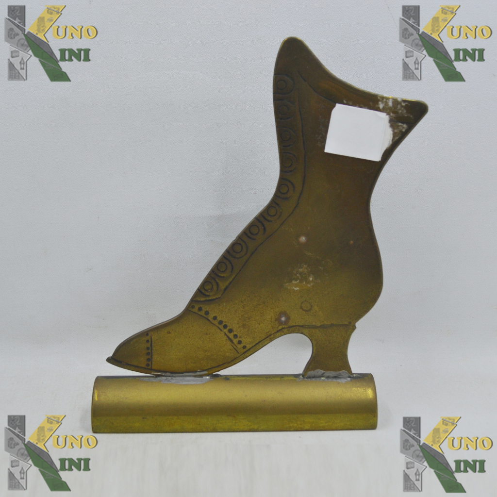 VINTAGE BRASS BOOTS SHOE DECOR - RIGHT SHOE, from Australia