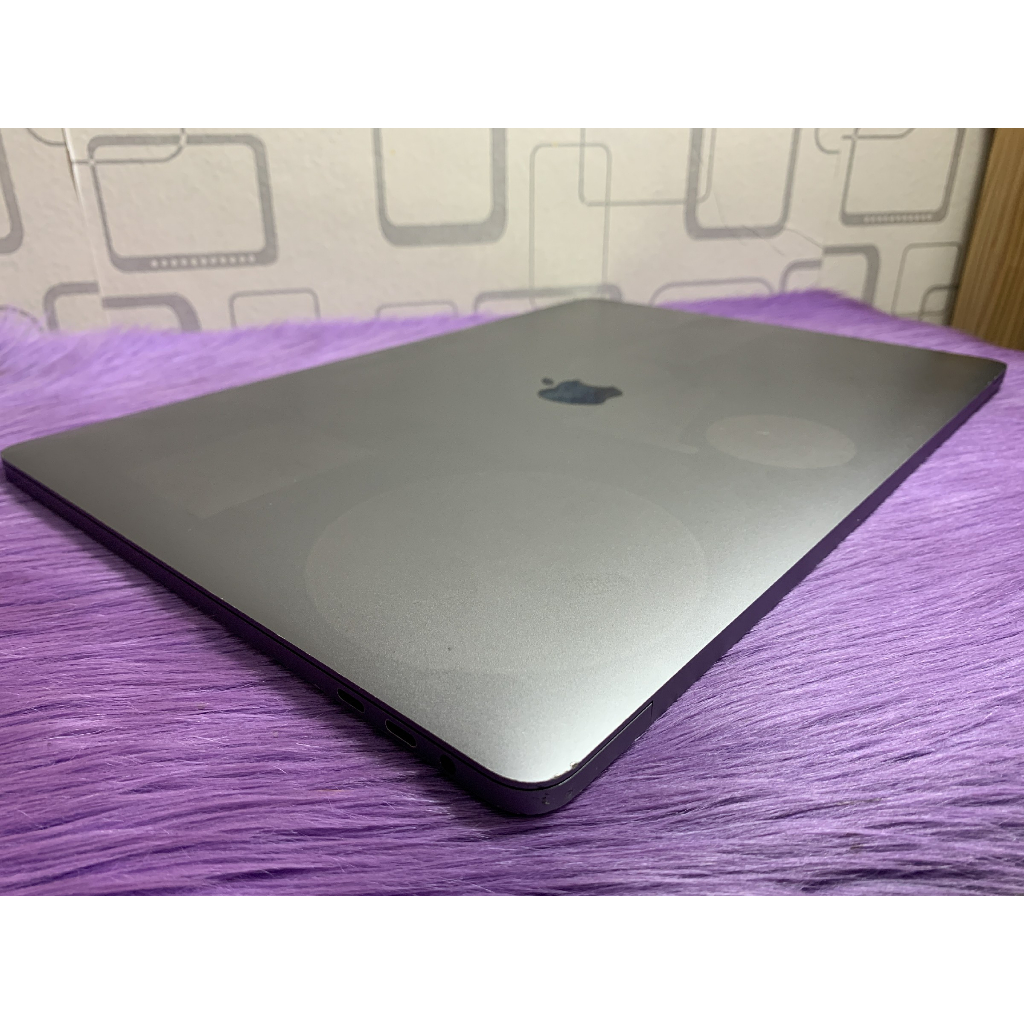 MacBook Pro Retina 15 2016 Core i7 16GB SSD 512GB VGA AMD Garansi