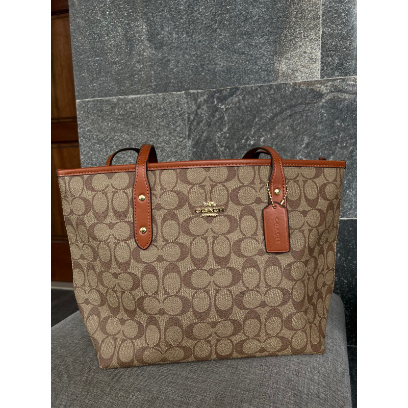 preloved tote coach signature