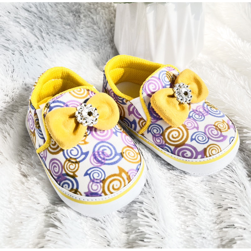 Sepatu Sendal Pre-Walker bayi Perempuan Lucu kain Lingkar Pita 1 -10 Bulan