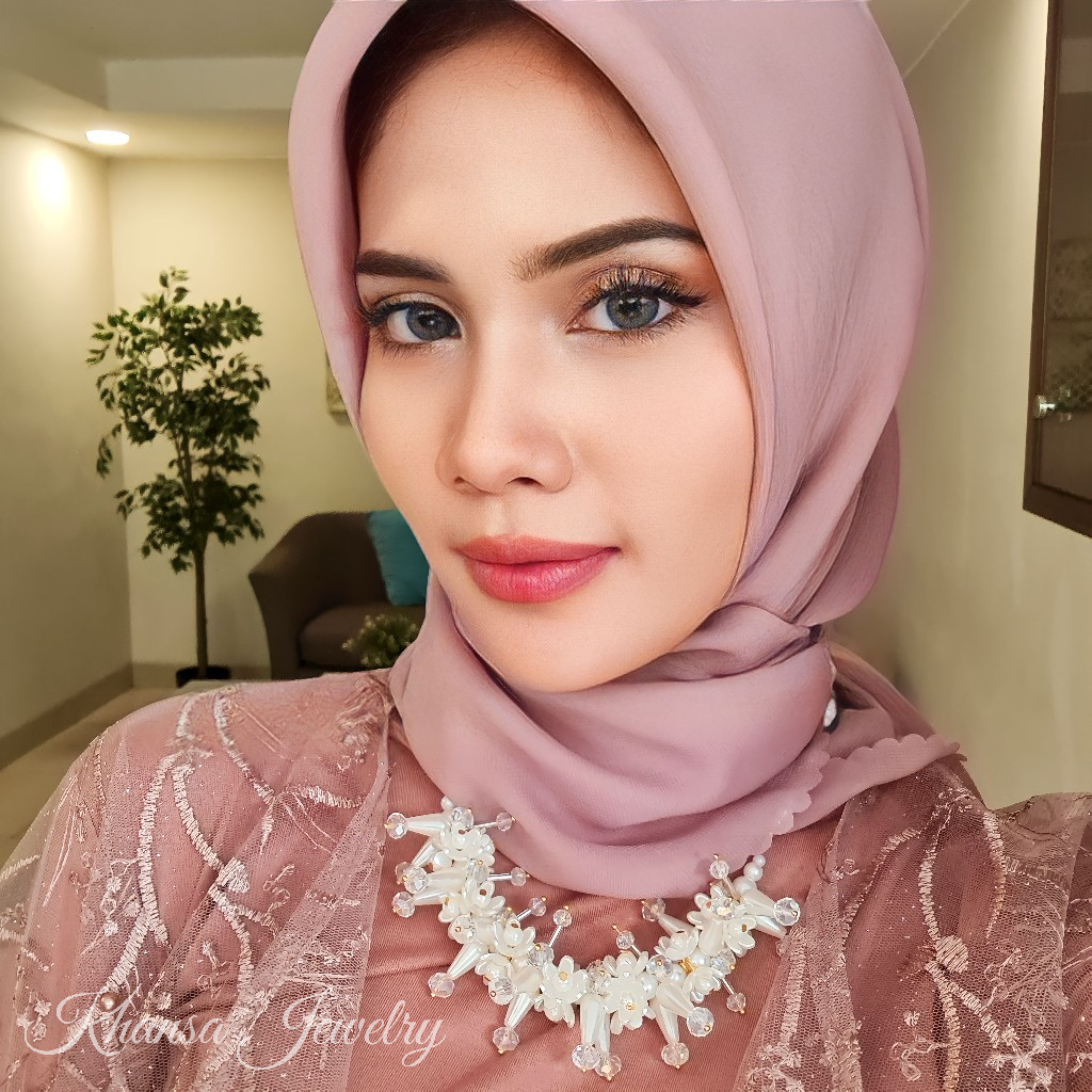 Kalung Hijab Beads Necklace Crystal Kalung Kondangan Kelopak Bunga - KH020