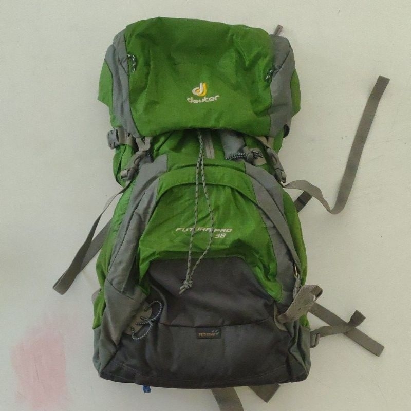 Preloved Carrier deuter futura pro 36L air contact - tas naik gunung (backpacker)