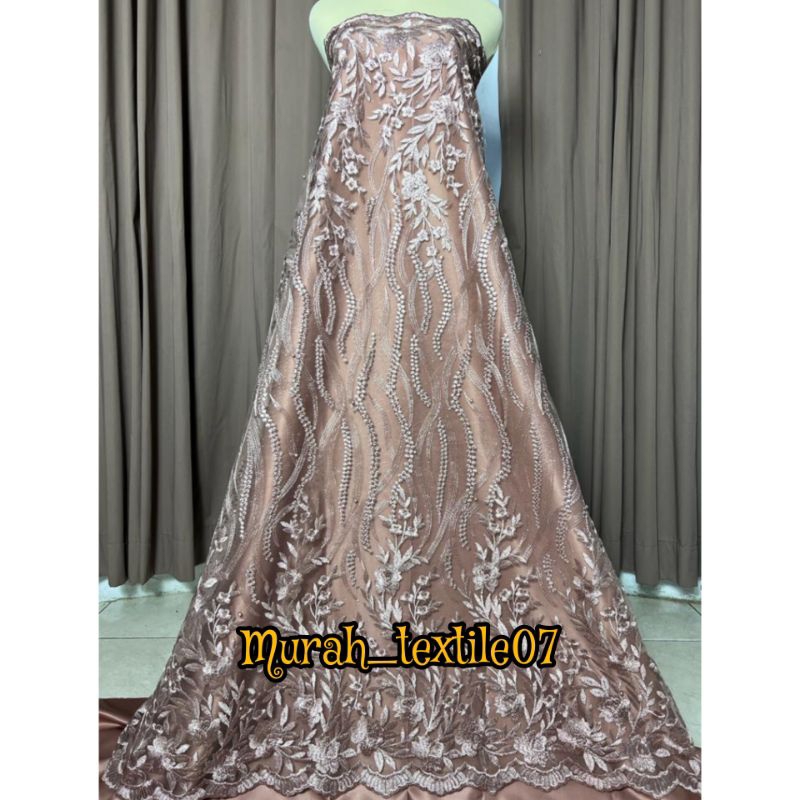 Kain Tile Tulle / Bordir pinggiran/Bahan kebaya harga per 0, 5m