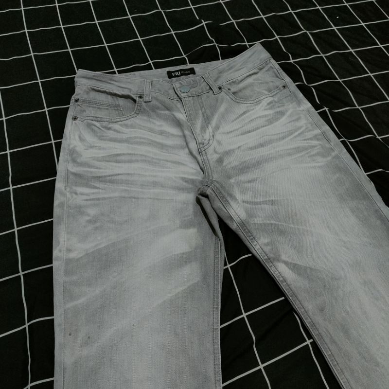 Celana jeans Fidding FRJ jeans