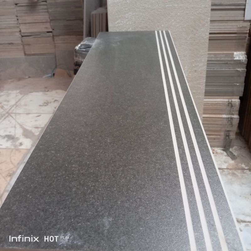 custom granit pijakan tangga 30x120 stepnosing hitam tekstur kesat/kasar
