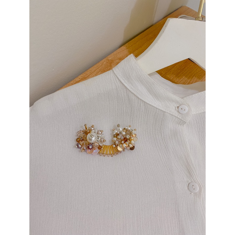 Brooch Naomi, Naomi Brooch, pin brooch