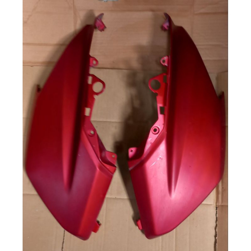 Bodi cowling n max sayap kiri kanan N max 1 set kiri kanan bekas original